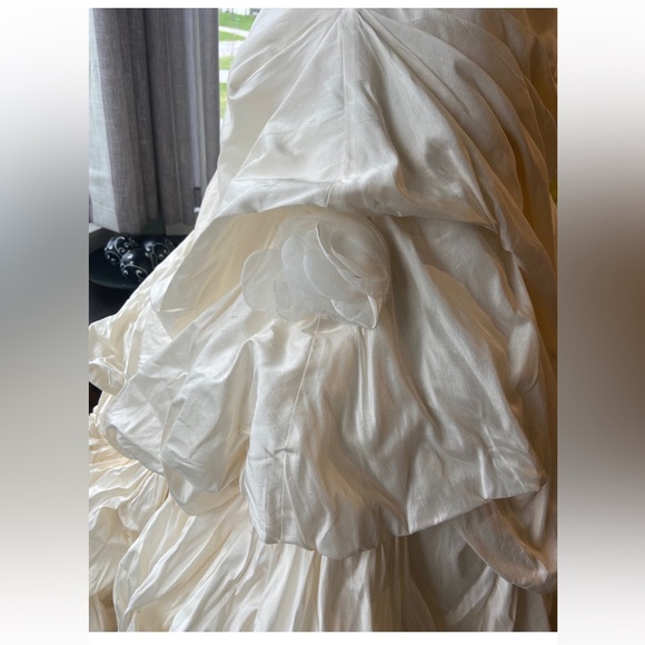 Manuel Mota Ivory Rouched Strapless Gown - Picture 5 of 10